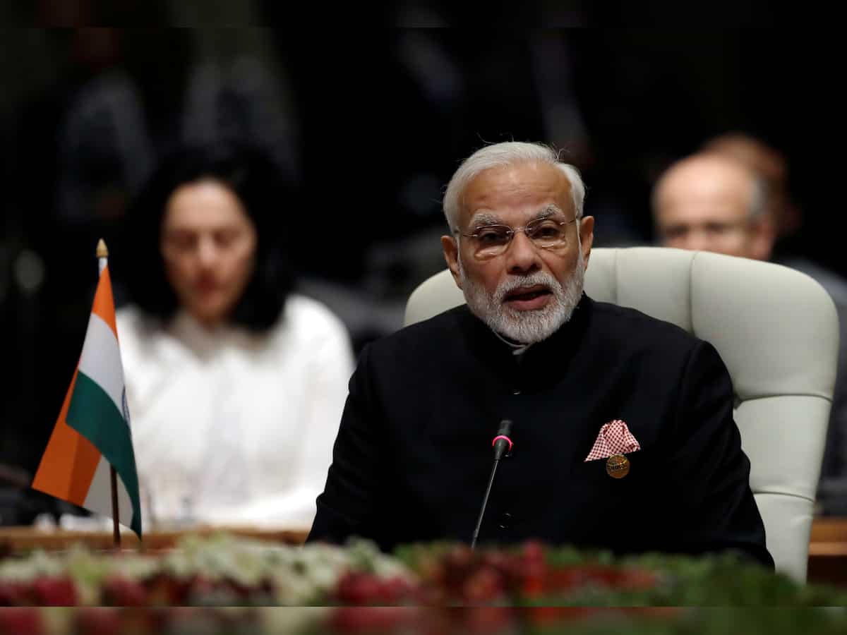 Modi govt&#039;s &#039;alternative&#039; to IAS gets massive response!