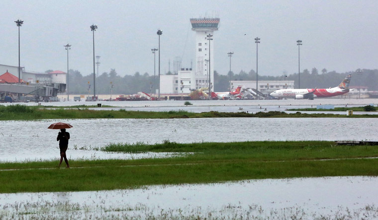 Kerala floods: Kochi airport to remain closed till 29th, reveals CIAL