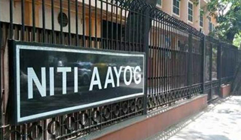 Slash import duty, GST rate on gold, says Niti Aayog