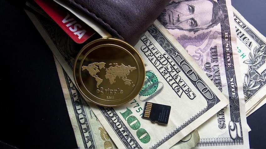 Even as FPIs pull out Rs 2,100 cr from India, they get some good news from govt