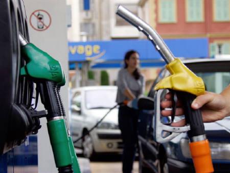 Petrol, diesel prices at new high; govt hopes it is temporary