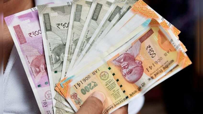 CAIT writes to FM Arun Jaitley to act against disease-causing currency notes; wants health hazard probed