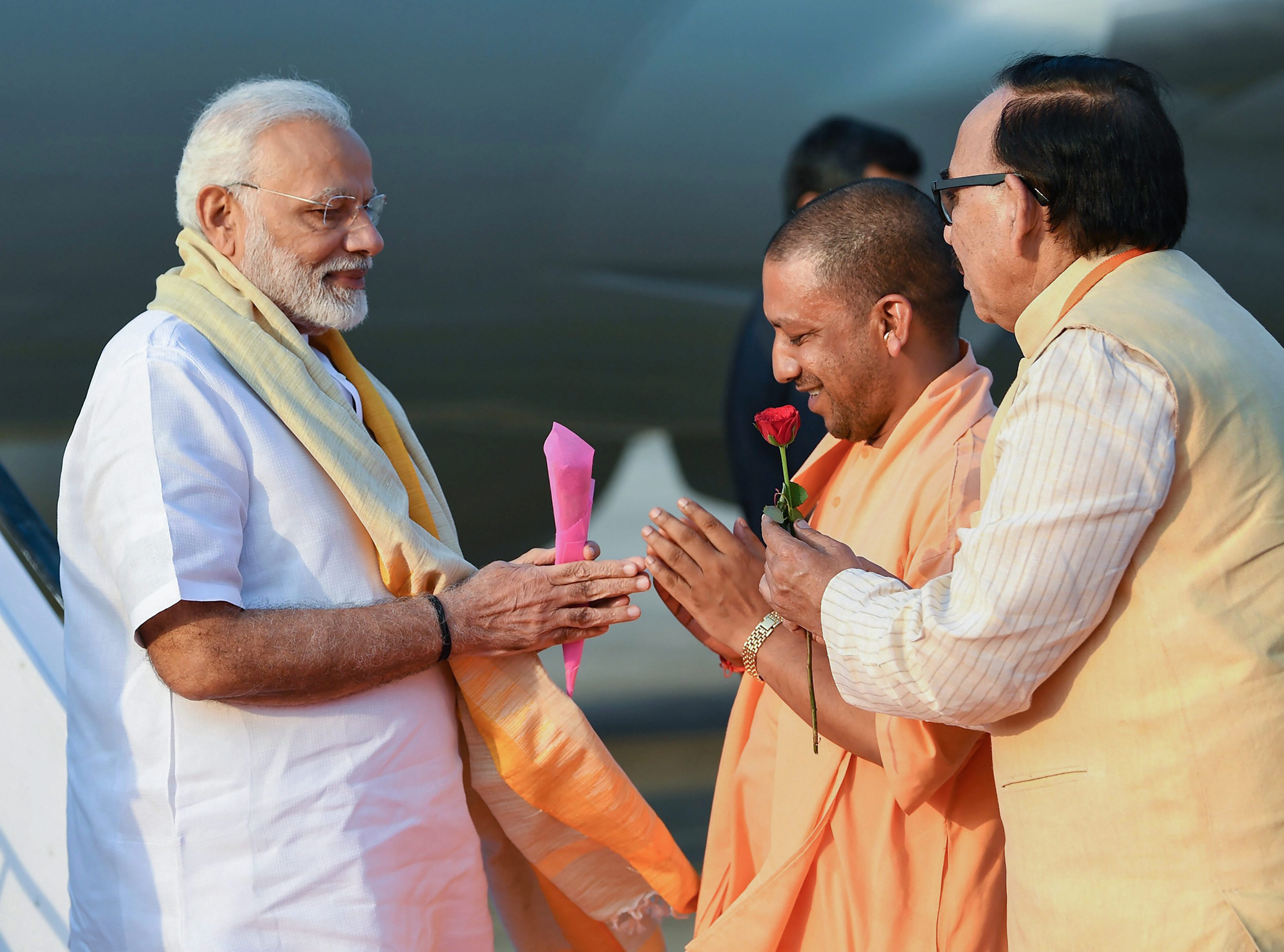 Yogi Adityanath government clips wings of extravagant officials! Austerity measures imposed - Details here