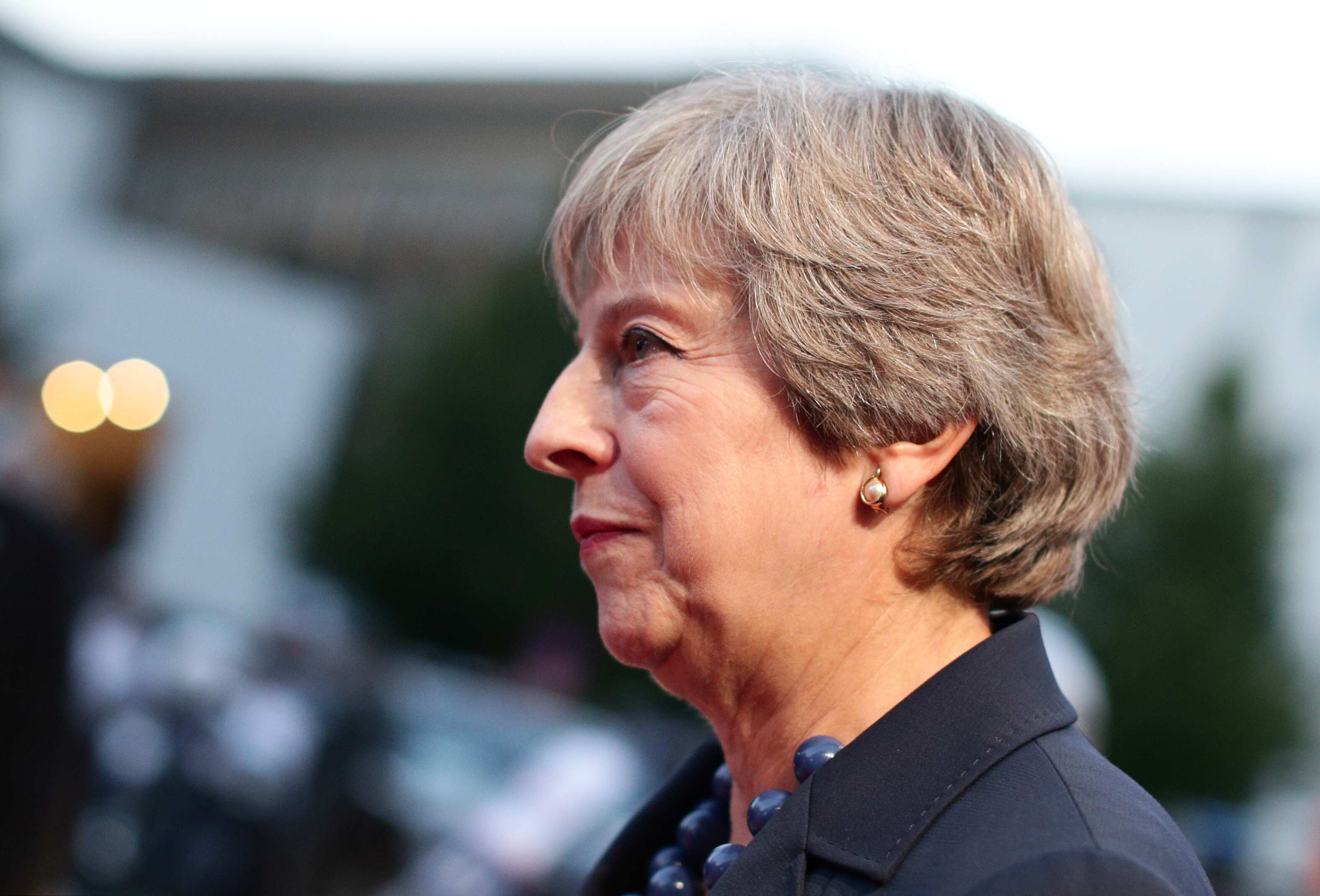 EU pushes for October Brexit agreement, but threatens no deal