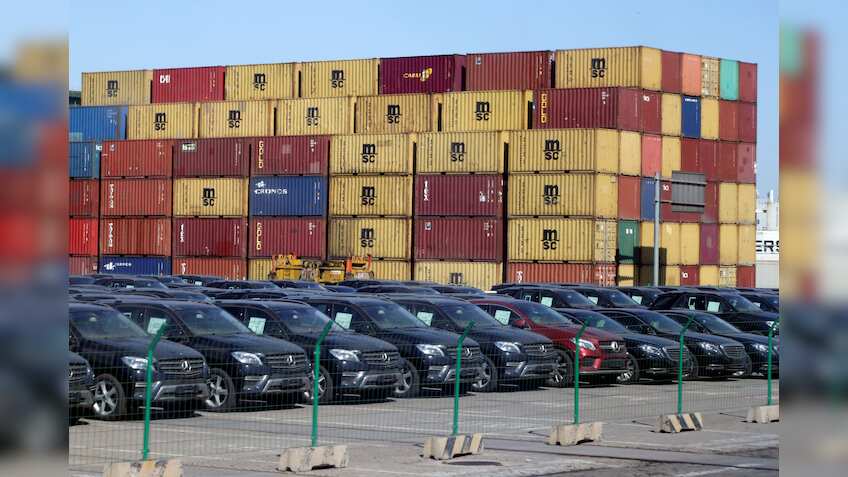 Govt eases import norms for motor vehicles of certain categories