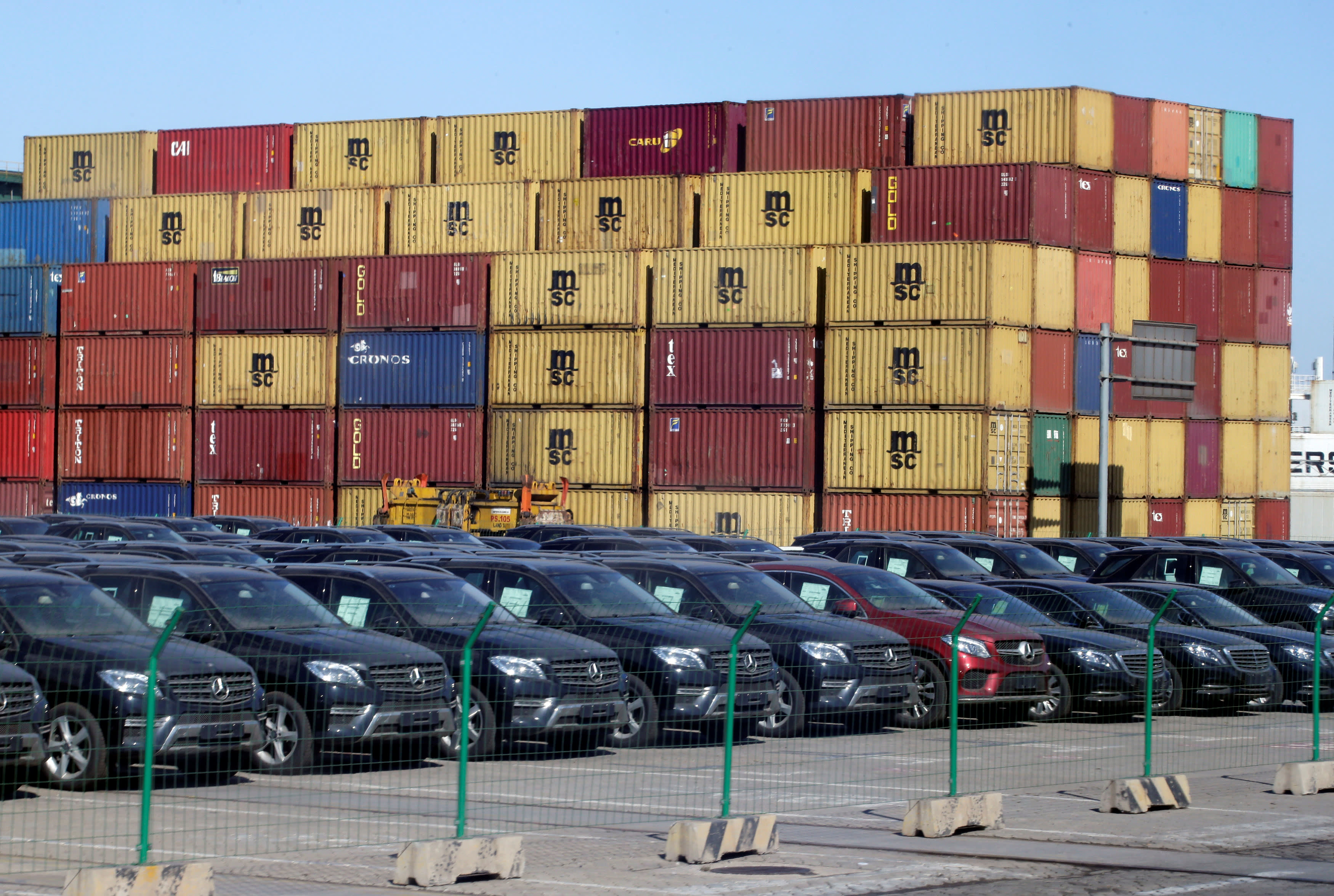 Govt eases import norms for motor vehicles of certain categories
