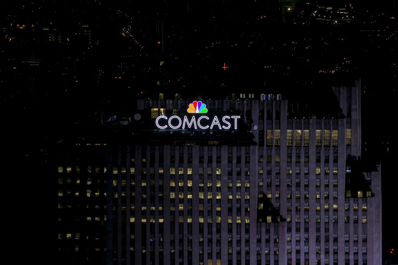 Comcast bags Sky for $40 billion, outbids Disney, Fox
