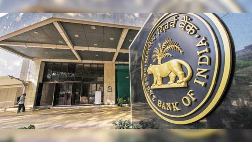 Rupee set to force RBI to raise key rates next week: Poll