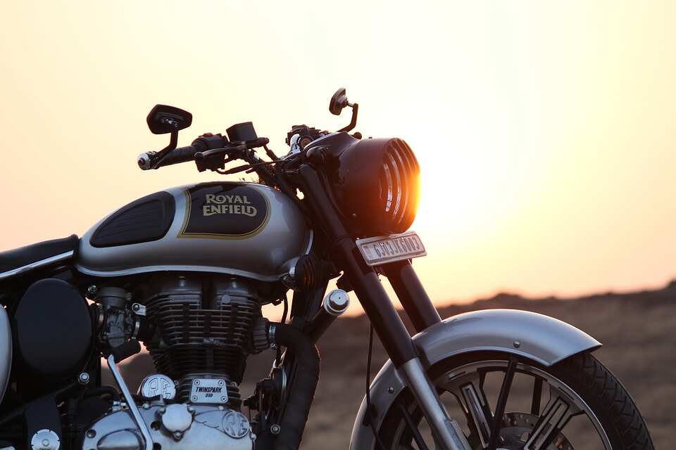 eicher motors bike price