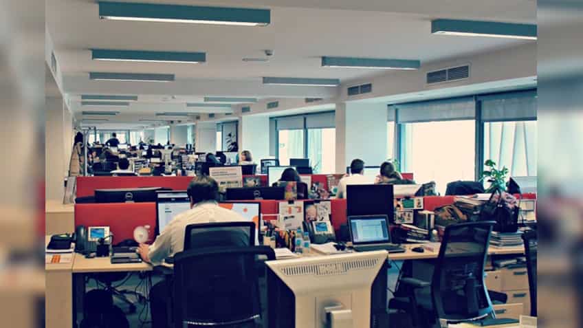 India's services sector expands at slower pace in Sept