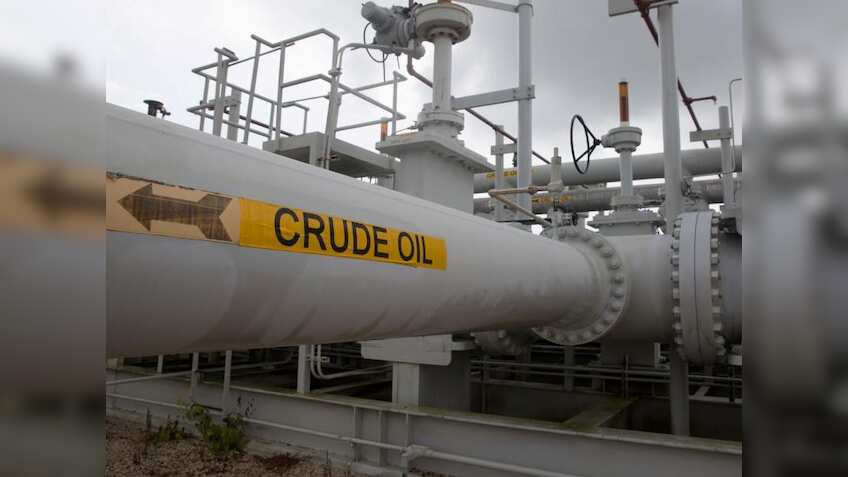 US oil exports fall as India turns to Iran ahead of sanctions