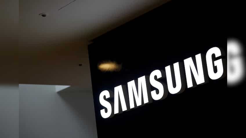 Samsung third-quarter profit likely hit record high but chip price falls cast shadow