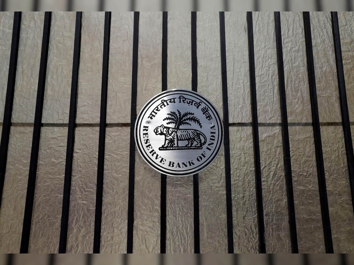 Rupee slumps to all-time low of 73.76 as