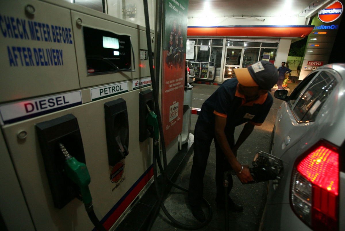 Bihar government cuts petrol price by Rs 2.52/litre, diesel by Rs 2.55