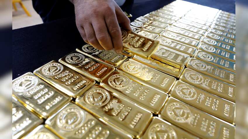 Gold, silver maintain upward trend on global cues, jewellers' buying