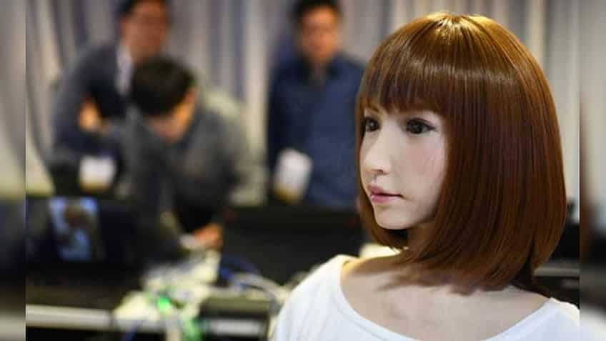 This human-like robot spark fascination and fear