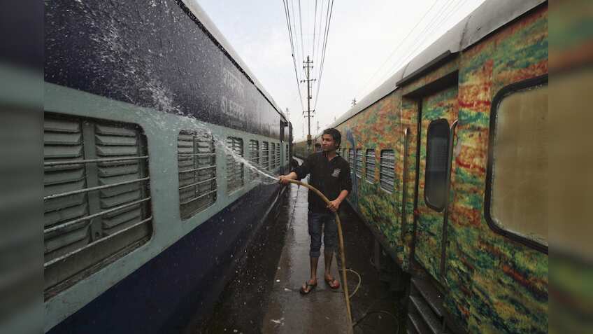 Indian Railways to run special trains to ferry Pravasi delegates from Allahabad to Delhi