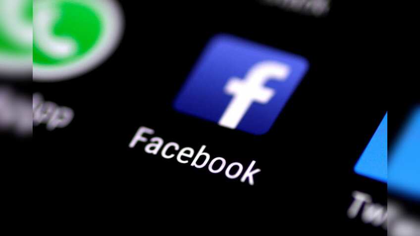 Facebook 'fake clone' message goes viral
