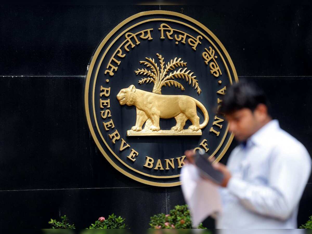 RBI sticking with plan to force payments firms
