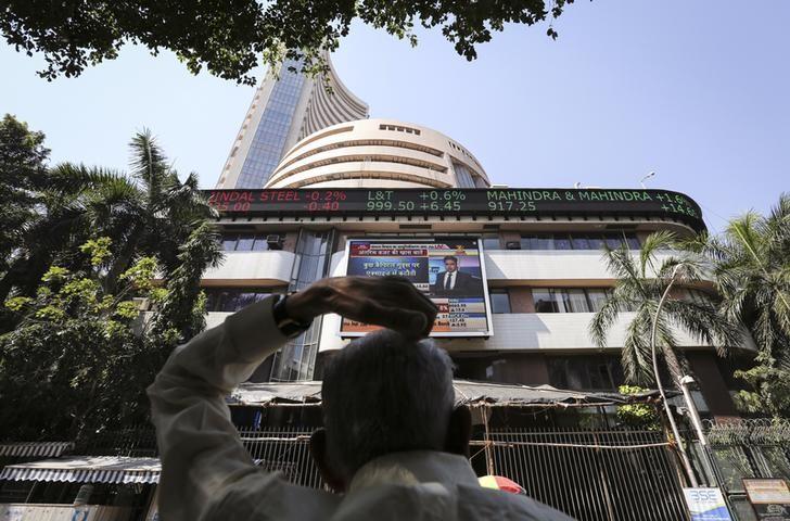 Sensex closes over 750 points; Nifty ends below 10,300 on global rout