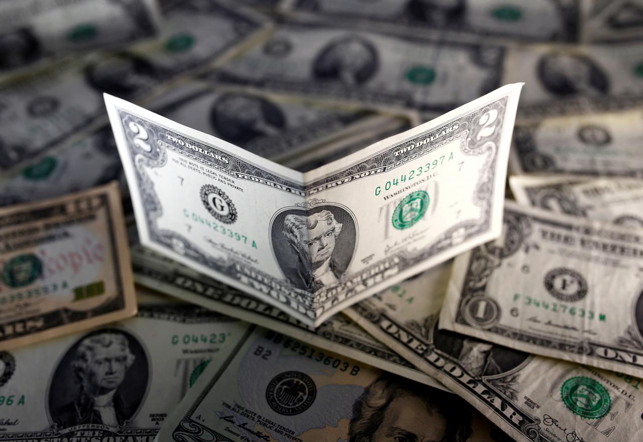 Modi govt strategy in place to tackle weakening rupee, widening CAD