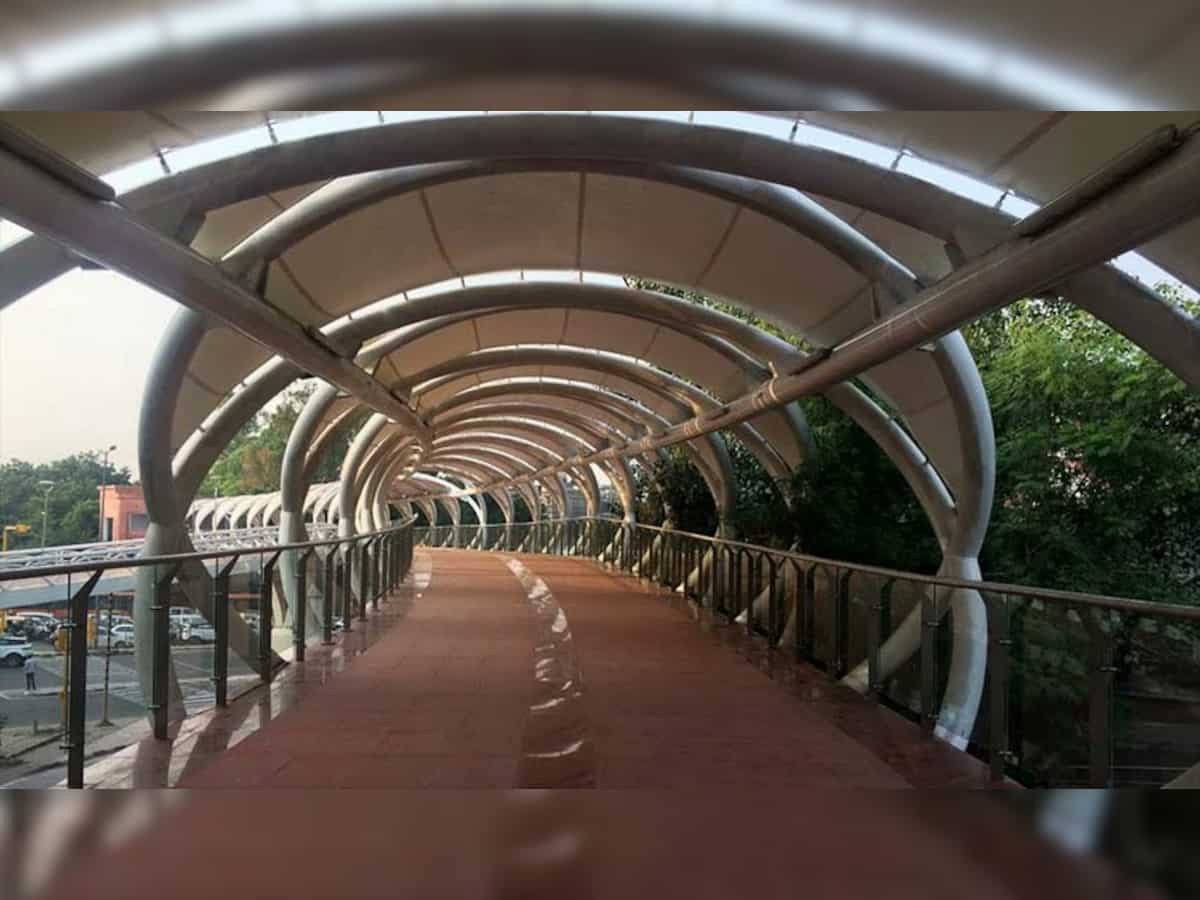 ITO Skywalk AAP govt vs Centre row: Rs