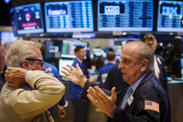 Dollar at one week high after hawkish Fed minutes; Asia stocks capped