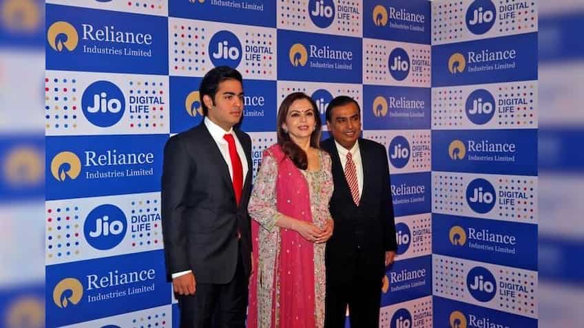 Jio continues to login profit, nets Rs 681 cr in Q2
