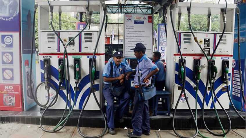 Delhi petrol pump strike on October 22: Dealers announce shut down; all details here