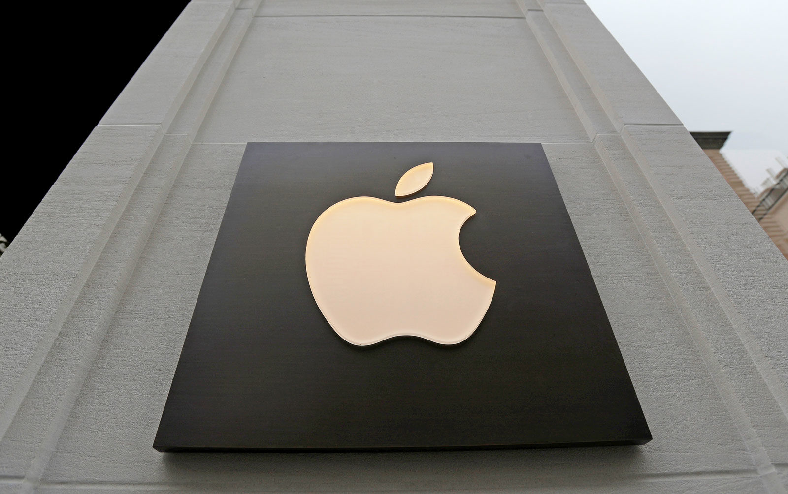 Apple's new privacy portal shows what user data it keeps