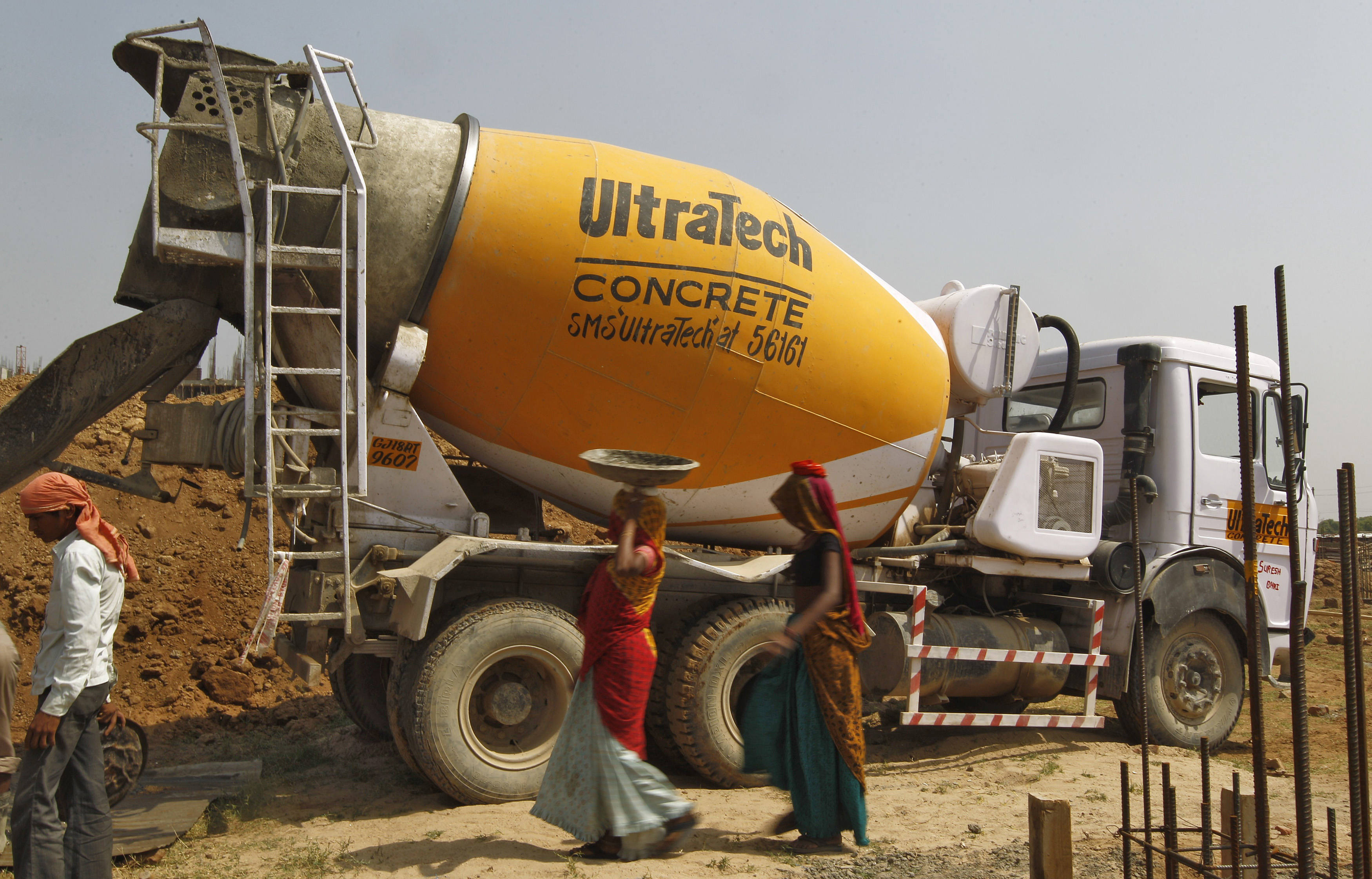 UltraTech Q2 profit down 11.3% to Rs 375.74 cr