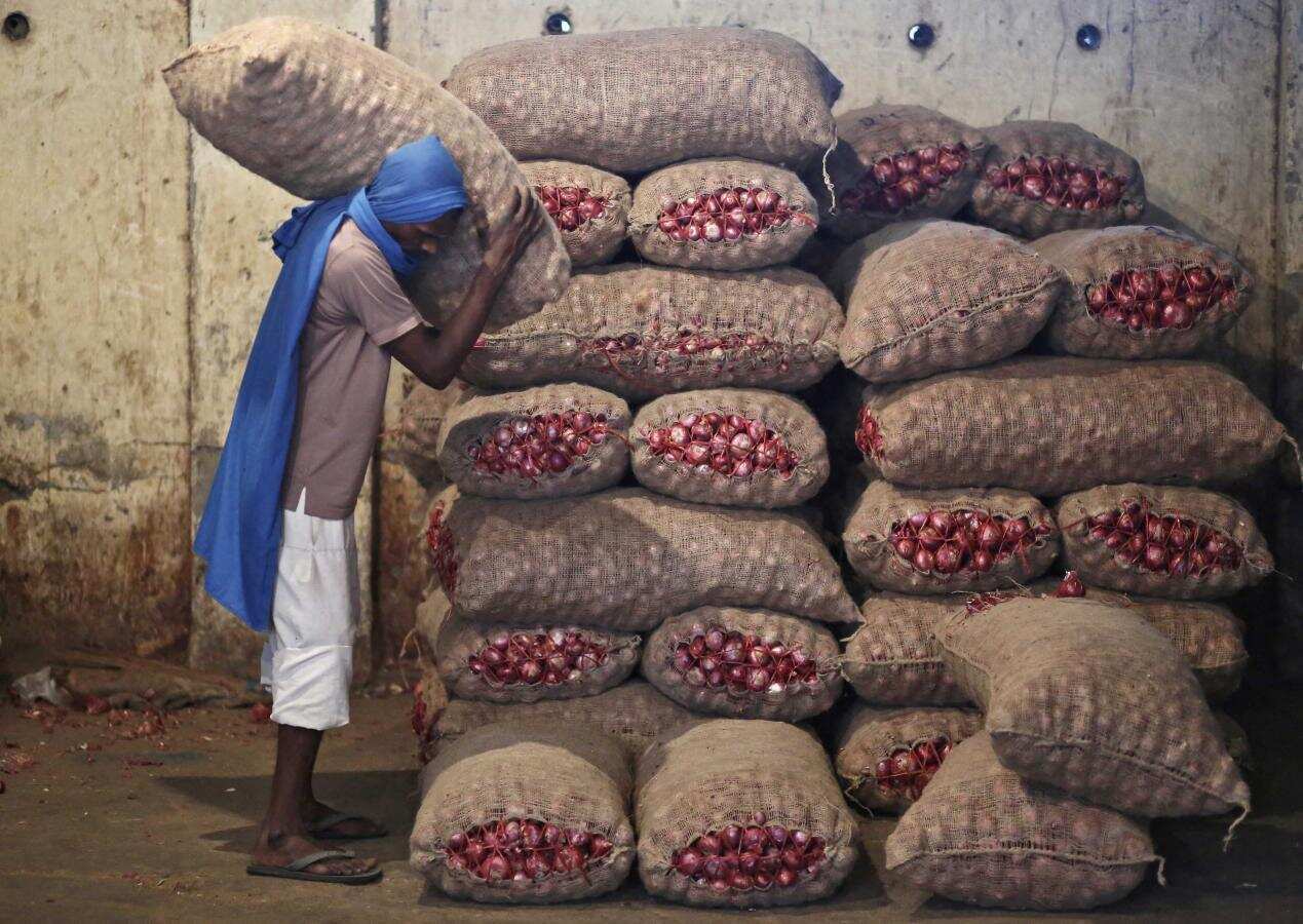 As onion prices rise in Delhi, Nafed set to boost supply, Mother Dairy may cut rates