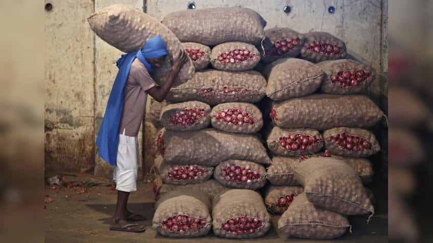 As onion prices rise in Delhi, Nafed set to boost supply, Mother Dairy may cut rates