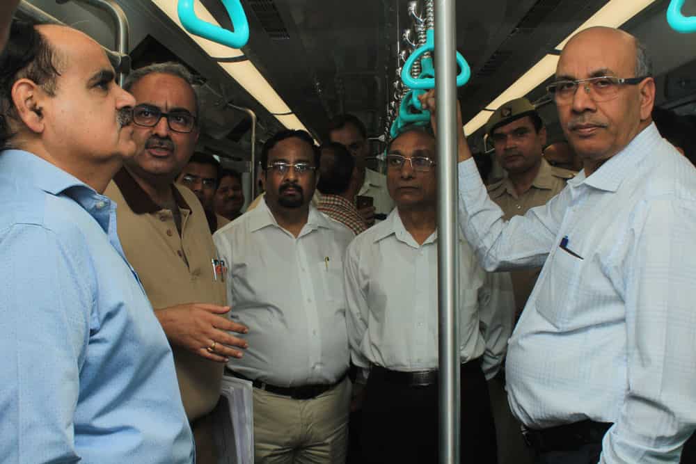 Noida, Greater Noida residents to enjoy what Delhiites can't! Cheaper metro ride - Details here