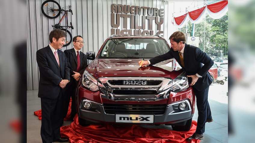 ISUZU eyes D-MAX, mu-X to boost export volume