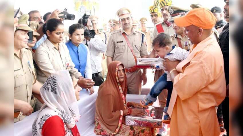 Pension Schemes: Yogi Adityanath's new decision to benefit 14 lakh farmers, widows, divyangs