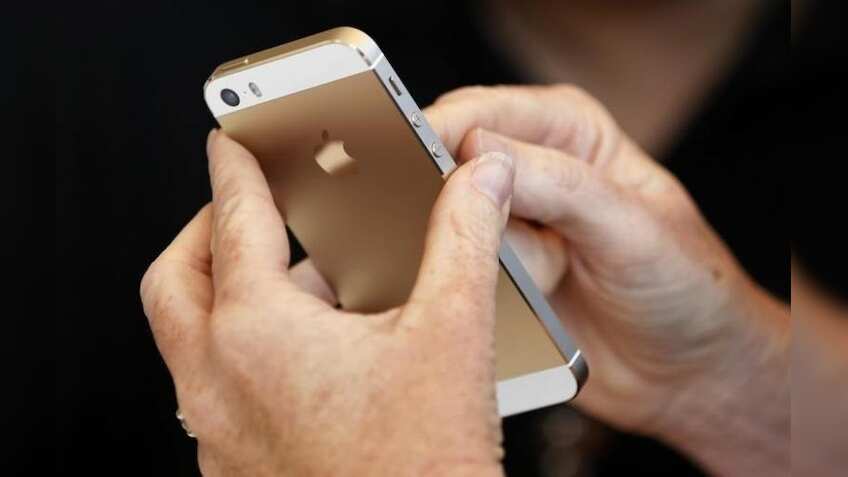 Buy Apple iPhone SE priced at just Rs 1999 only in Flipkart sale