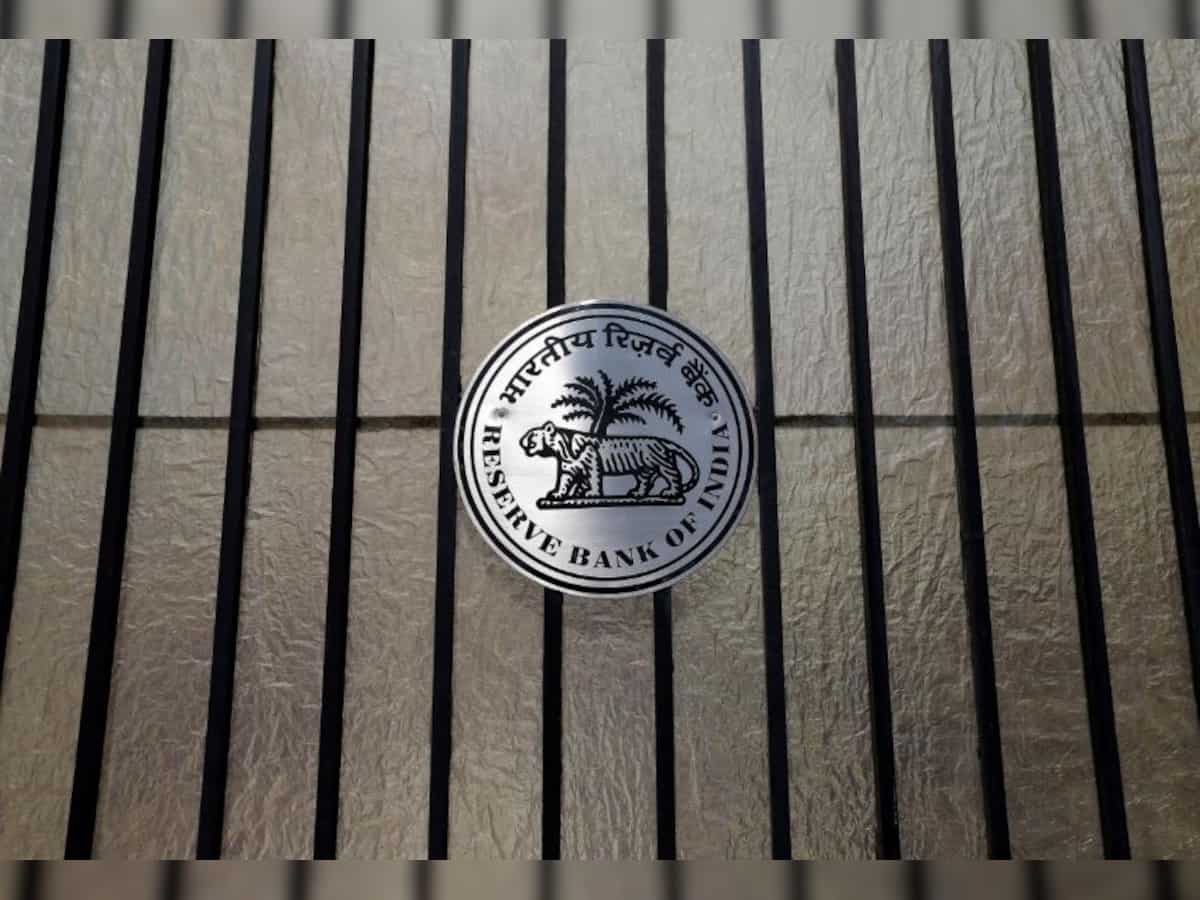 RBI may cut CRR by 1% in Dec