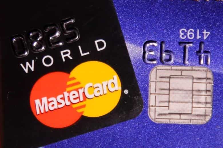 Big win for India! Credit card major Mastercard rushes to obey govt order; your data safe now, but Visa, American Express still defiant | Zee Business