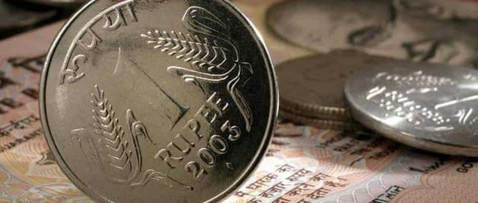 Rupee falls 34 paise against US dollar in early trade today