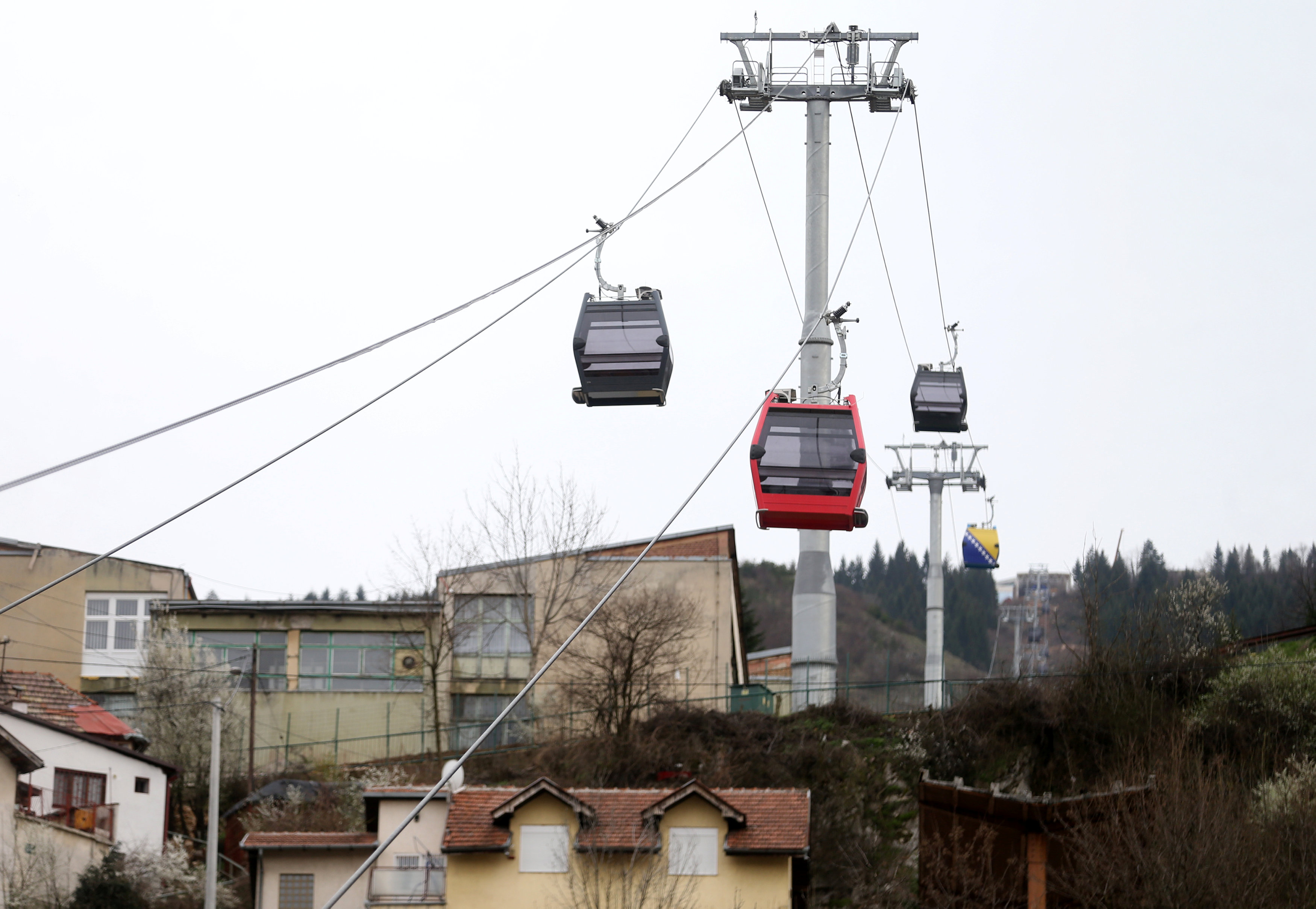 Nitin Gadkari dubs India as 'goldmine' for ropeways;