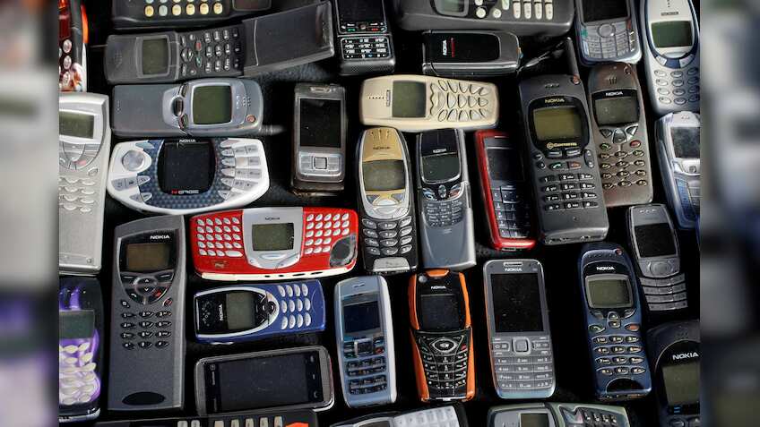 Do you have a feature phone? Beware! This terrible fate awaits!