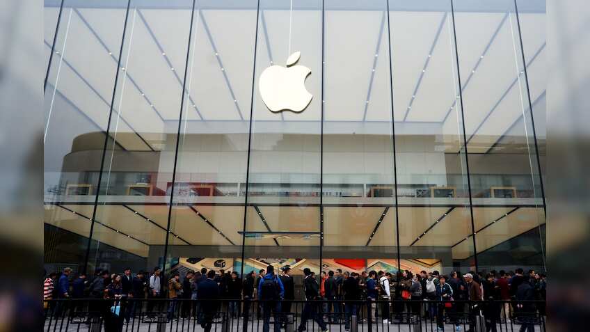 Fears of peak Apple iPhone rattle Asian Apple suppliers