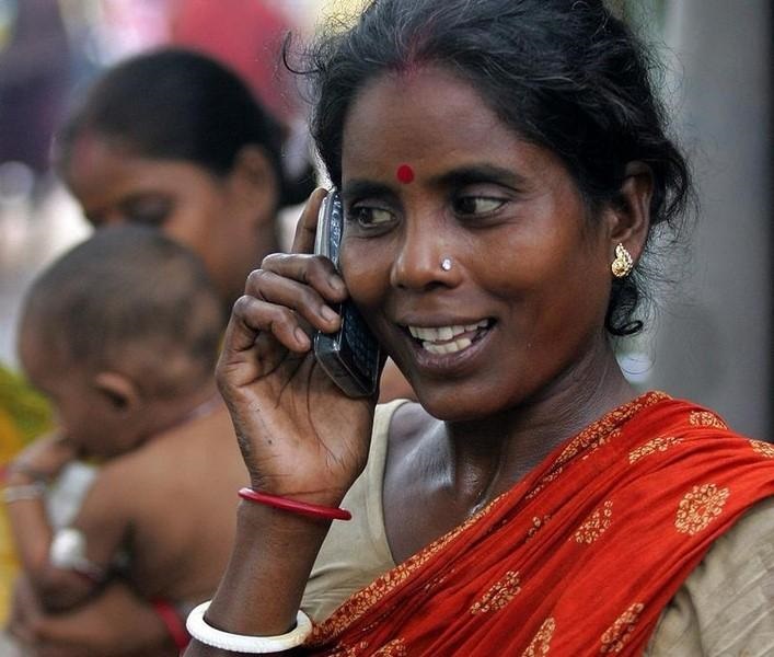 Odisha to provide free smartphones to 6 lakh women SHGs