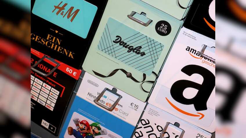 It's Thanksgiving time! 5 kinds of Gift Cards, you can use