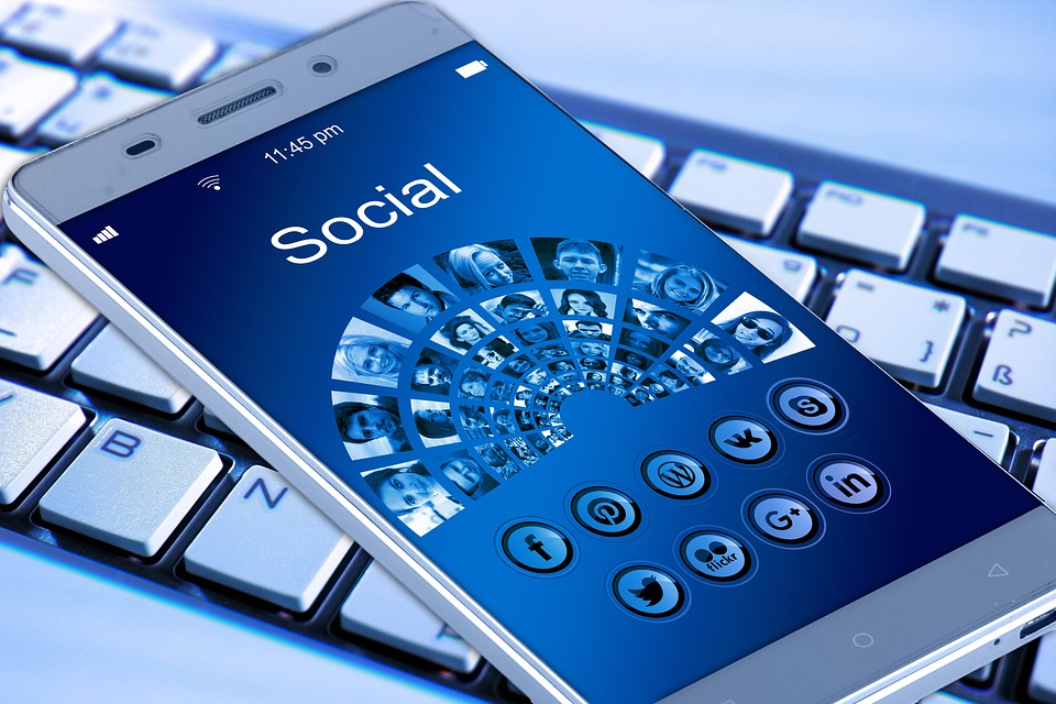 Social networking sites operate for profit, need for proper control: Australian cybersecurity expert