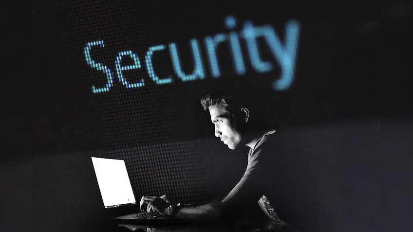 Privacy at high risk in compiling users'' mobility data: Study