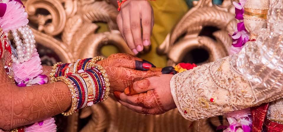 Are you getting married? Three ways to check the credit mantras of your groom 