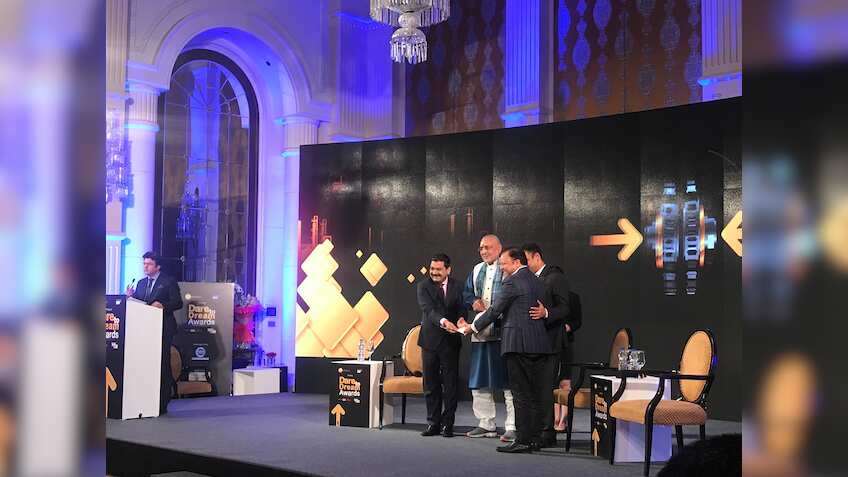 Entrepreneurs must use tech to create employment in villages: Giriraj Singh at Dare to Dream Awards ceremony