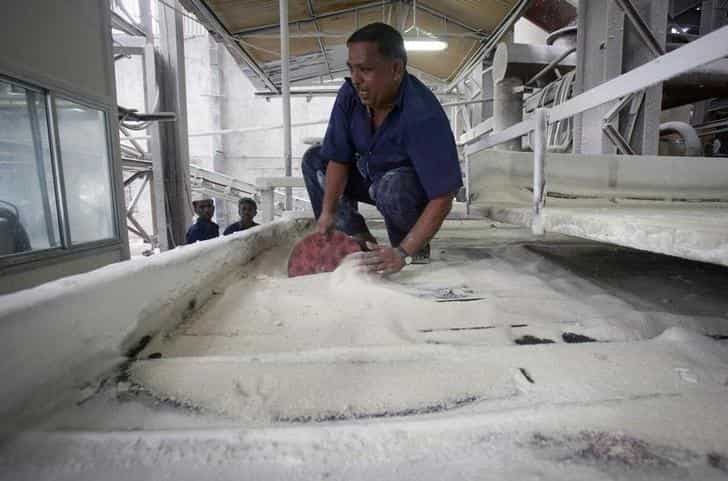 Sugar output up 2.1pc at 7.05 mln tons till Dec 15
